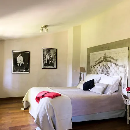 Nocleg ze śniadaniem Domaine De Rhodes 3*