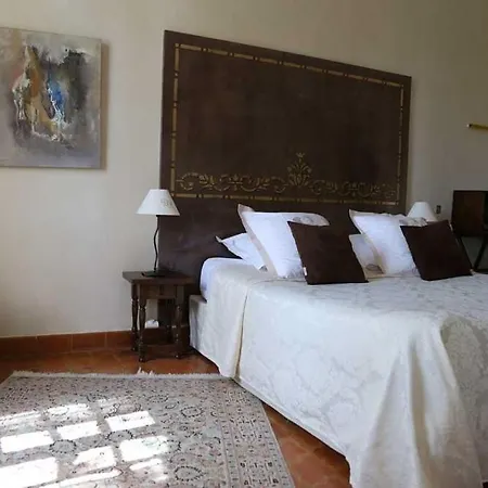 Domaine De Rhodes Frühstückspension